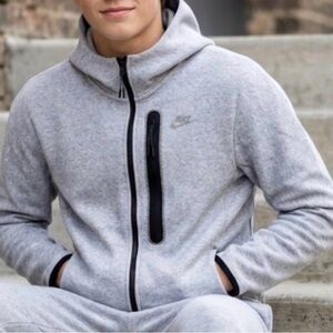 Nike Sportswear Men's Tech Fleece Full-Zip Hoodie – Heather Grey/Black